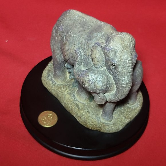 Earth Home Indian Elephant Mother and Calf Figurine on Wood Base - Picture 4 of 14